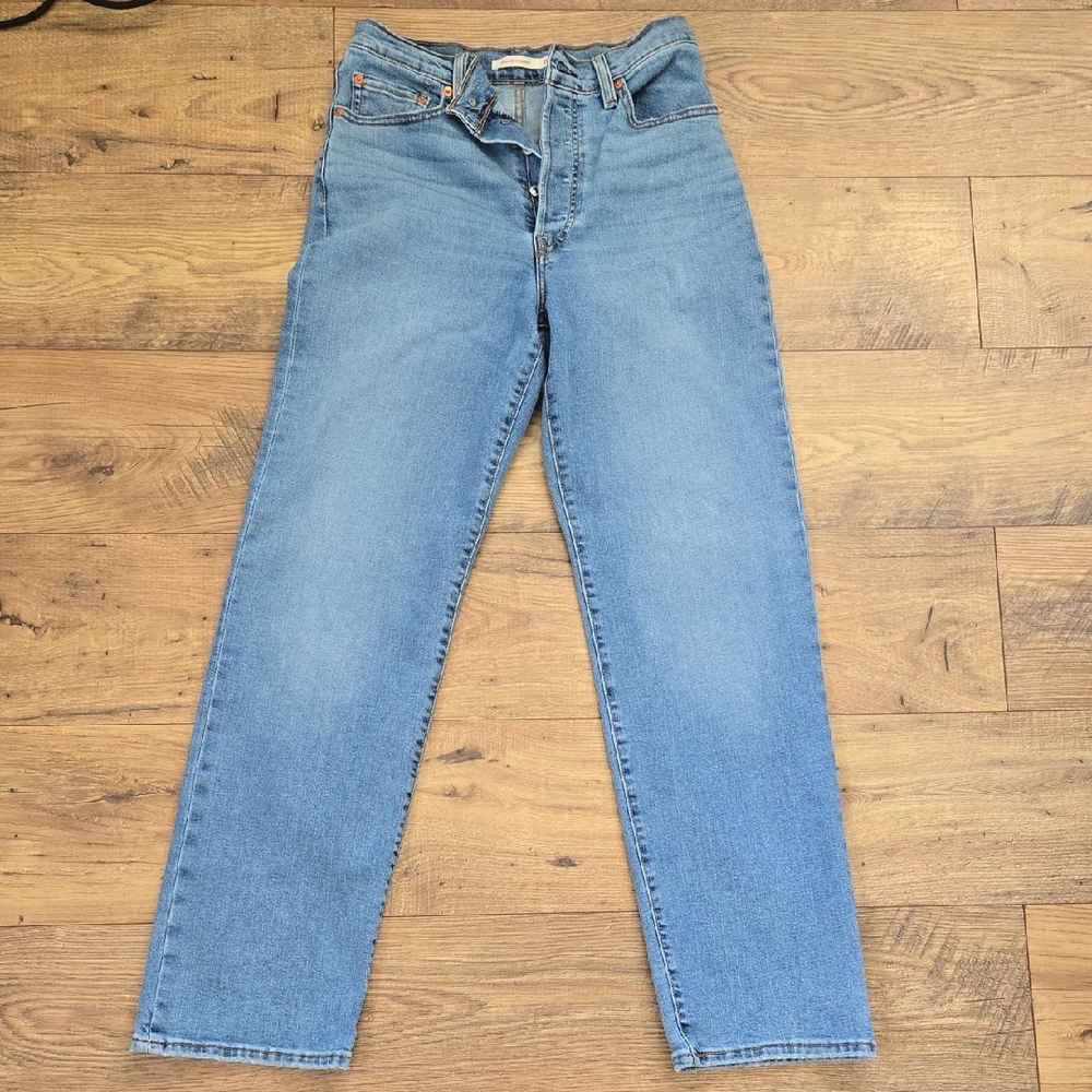 Levi's Light Blue Straight Leg Women's Jeans